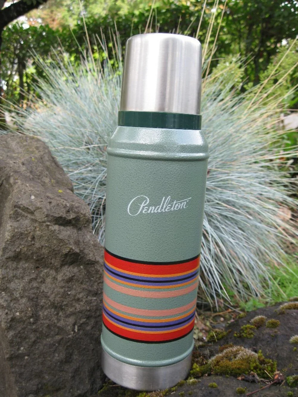 Stanley Pendleton Classic 1qt Bottle Hammertone Green